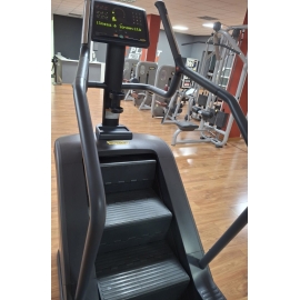 CLIMB EXCITE 1000 LED TECHNOGYM - Usato ricondizionato